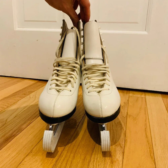 Riedell Womans Figure Skates size 5 Beige /John Wilson Corenation Comet Blade - Picture 16 of 16